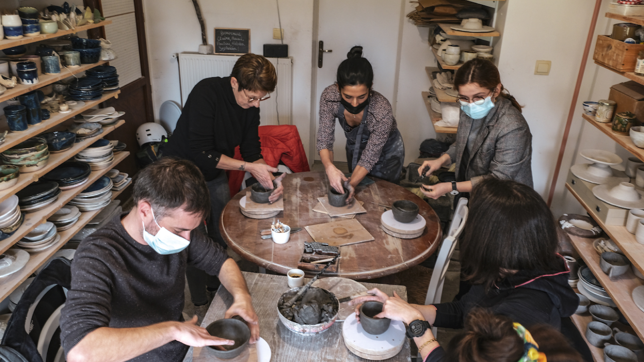 Cabin/Igloo Building